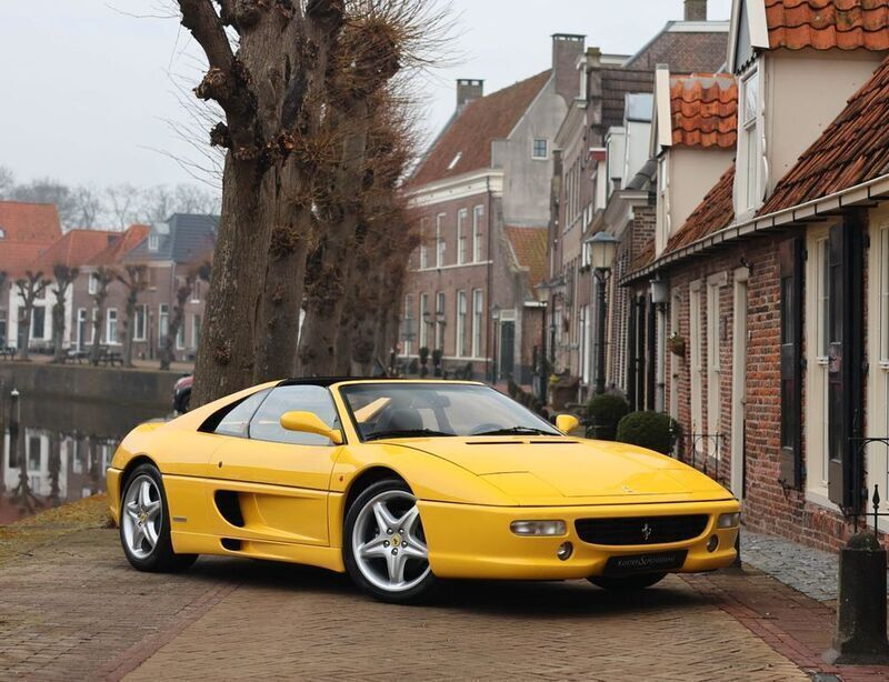 Gelb Gebraucht 1995 Ferrari F355 Cabrio | 179.950 € - Bild 1/4