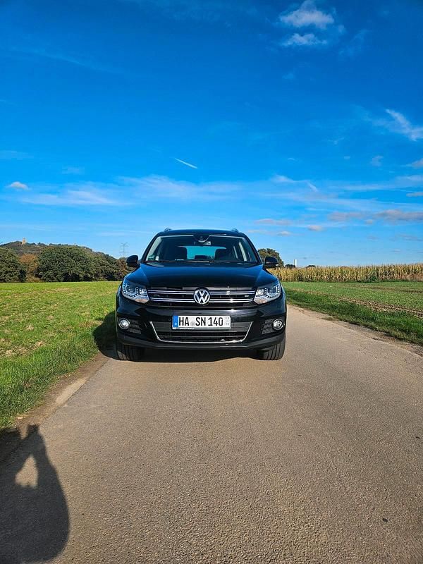 Schwarz Gebraucht 2014 VW Tiguan Edition SUV | 15.500 € (Fairer Preis) - Bild 1/4