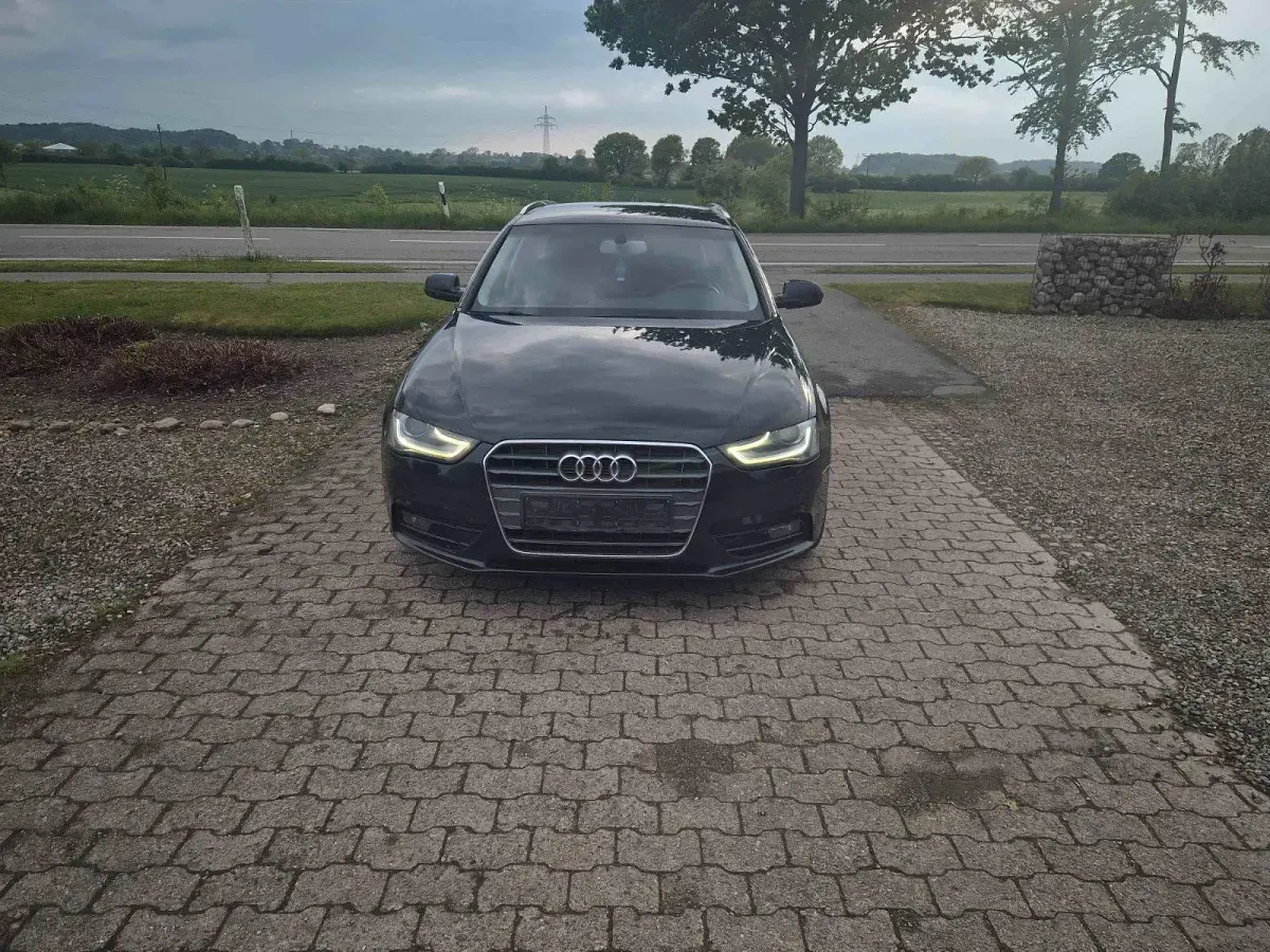 Occasion Audi A4 177 ch (130 kW) 2012 Noir Break