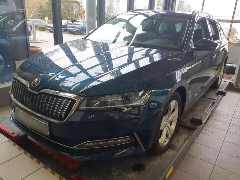 Gebraucht Skoda Superb Style 218 PS (160 kW) 2020 Lavablau metallic Kombi