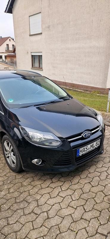 Gebraucht Ford Focus 125 PS (91 kW) 2011 Schwarz Kombi