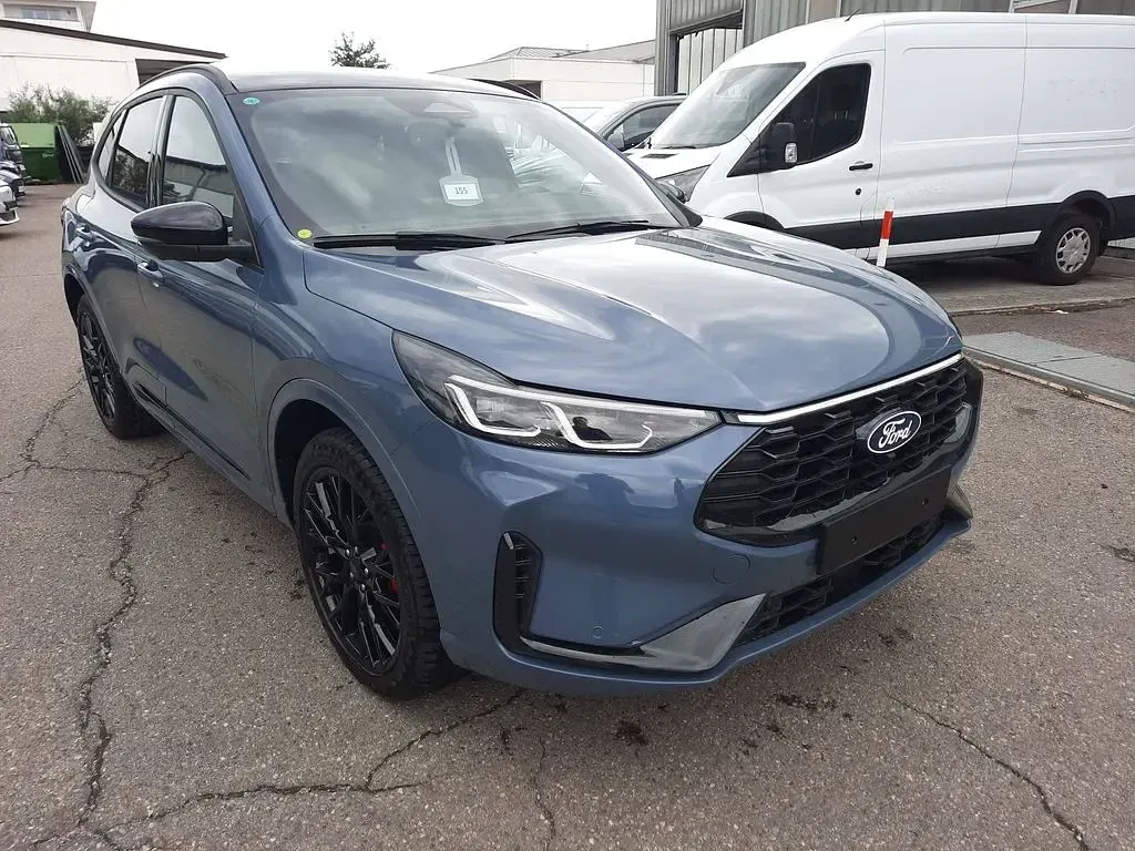 Neu Ford Kuga 242 PS (177 kW) 2026 Blau SUV