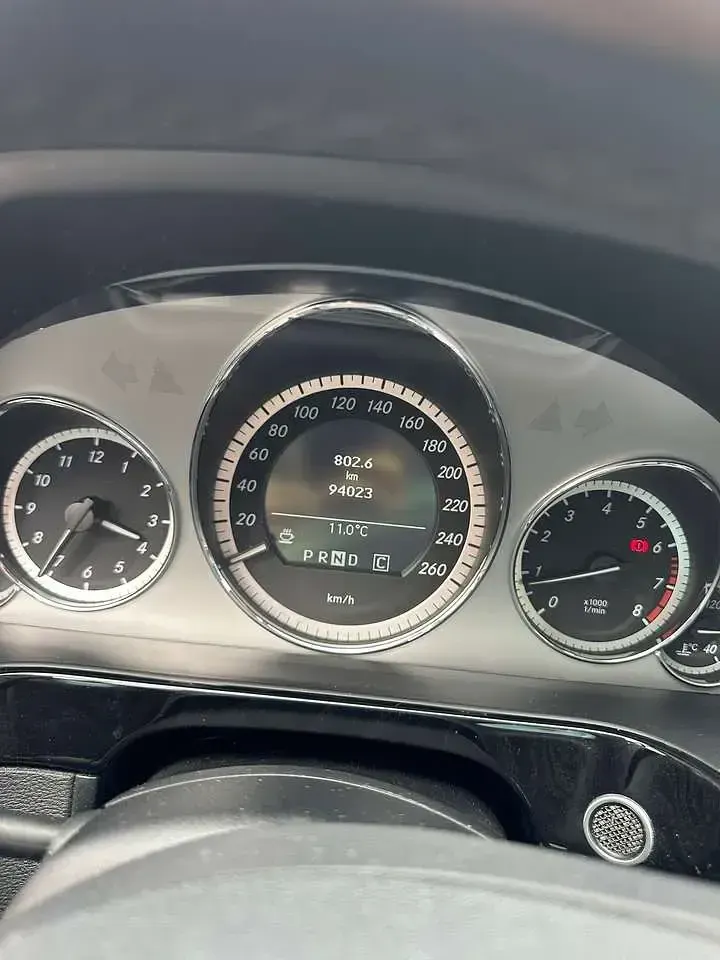 Gebraucht Mercedes E200 Elegance 184 PS (135 kW) 2010 Kombi
