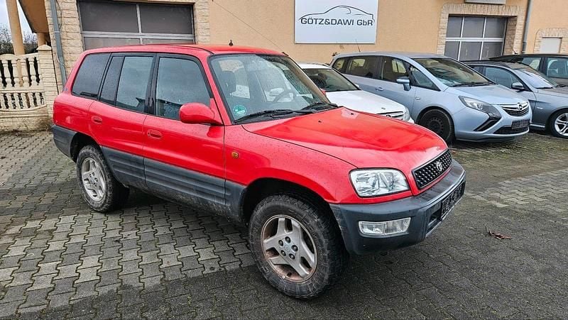 Gebraucht Toyota RAV4 Cool 128 PS (94 kW) 1999 Rot SUV