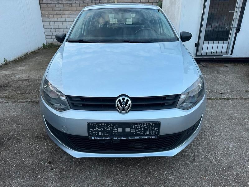 Gebraucht VW Polo 69 PS (50 kW) 2010 Silber Kleinwagen
