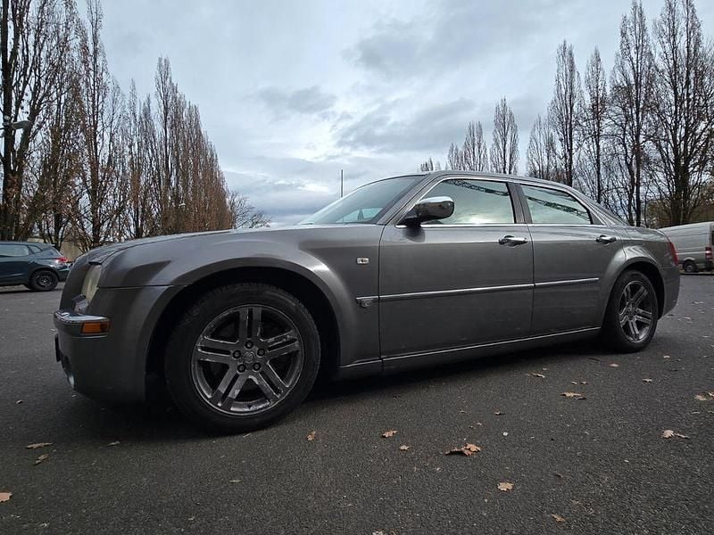 Gebraucht Chrysler 300C 218 PS (160 kW) 2008 Grau Limousine
