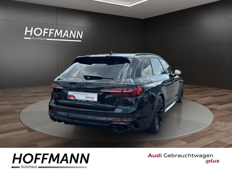 Gebraucht Audi RS4 Comfort 450 PS (330 kW) 2025 Schwarz Kombi