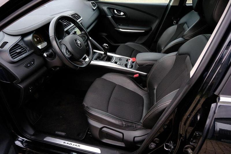 Gebraucht Renault Kadjar Intens 131 PS (96 kW) 2016 Schwarz SUV
