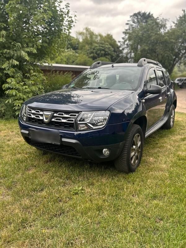 Blau Gebraucht 2015 Dacia Duster SUV | 7.800 € (Guter Preis) - Bild 1/4