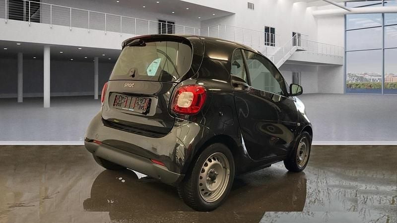 Gebraucht Smart ForTwo Coupé 60 kW (82 PS) 2021 Schwarz Kleinwagen