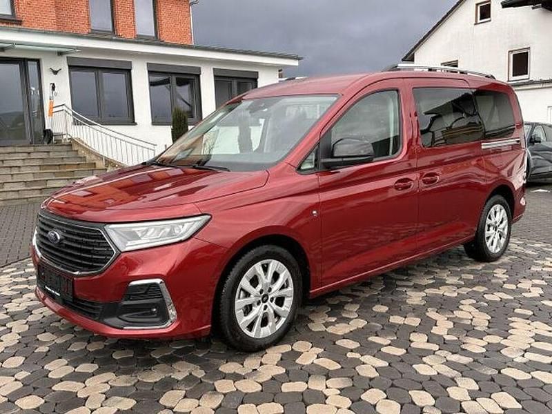 Gebraucht Ford Tourneo Titanium 122 PS (89 kW) 2025 Rot Van / Kleinbus
