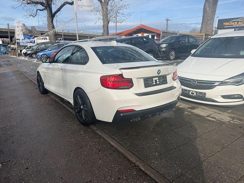 Gebraucht BMW 220 Sport Line 190 PS (139 kW) 2018 Weiß Coupé