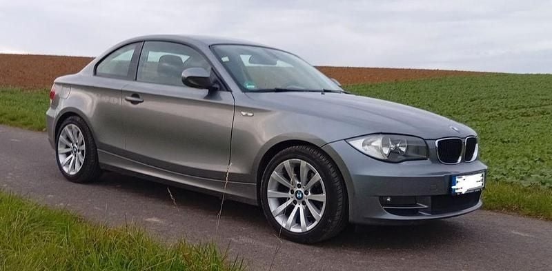 Gebraucht BMW 120 170 PS (125 kW) 2010 Grau Kleinwagen