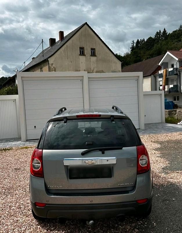 Gebraucht Chevrolet Captiva 163 PS (119 kW) 2012 Silber SUV