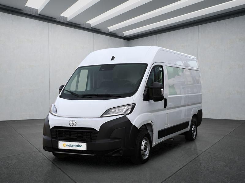 Gebraucht Toyota Proace 140 PS (102 kW) 2024 Weiß Van / Kleinbus