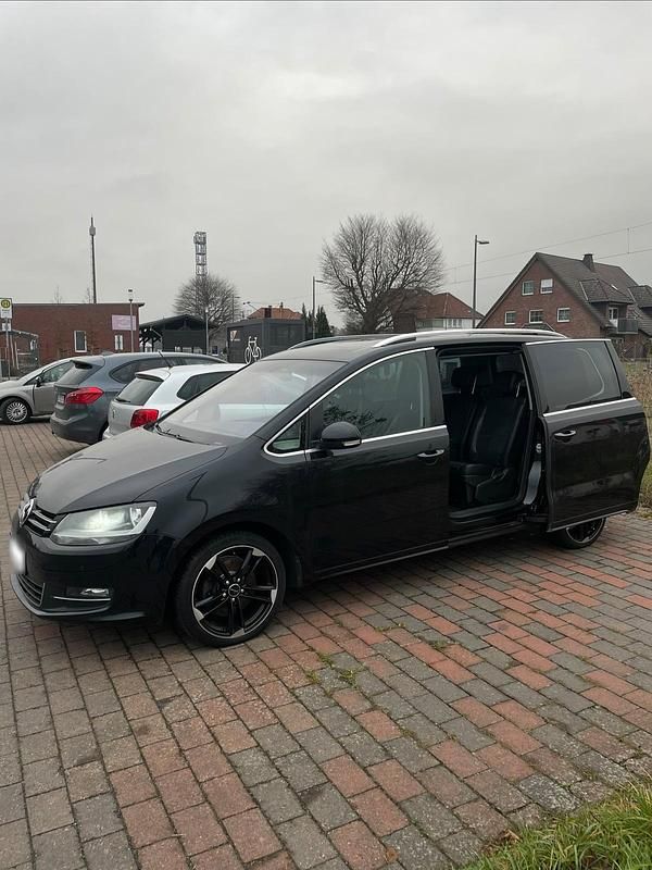 Gebraucht VW Sharan 140 PS (102 kW) 2011 Schwarz Van / Kleinbus