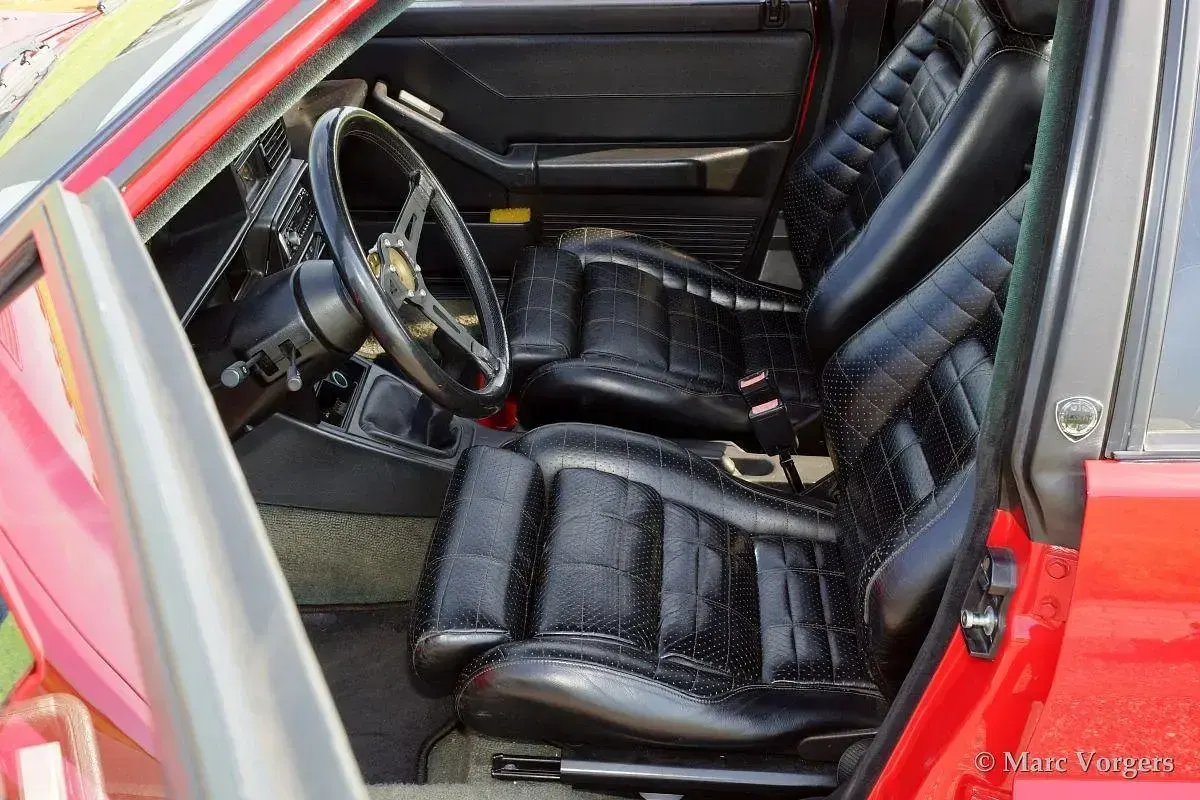 Gebraucht Lancia Delta 197 PS (144 kW) 1990 Rot Kleinwagen