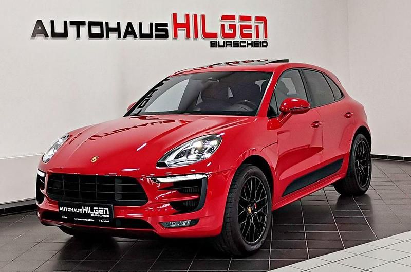 Rot Gebraucht 2018 Porsche Macan GTS Chrono SUV | 47.950 € (Fairer Preis) - Bild 1/4