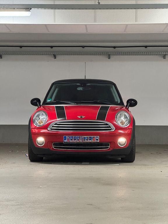 Gebraucht Mini Cooper 122 PS (89 kW) 2011 Rot Kleinwagen