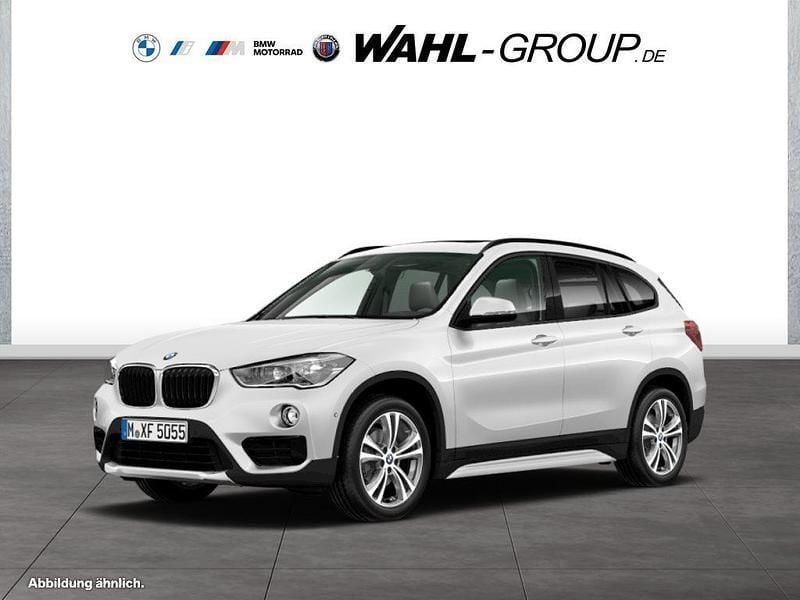 Mineralweiß Gebraucht 2018 BMW X1 Sport Line SUV | 21.890 € (Fairer Preis) - Bild 1/4