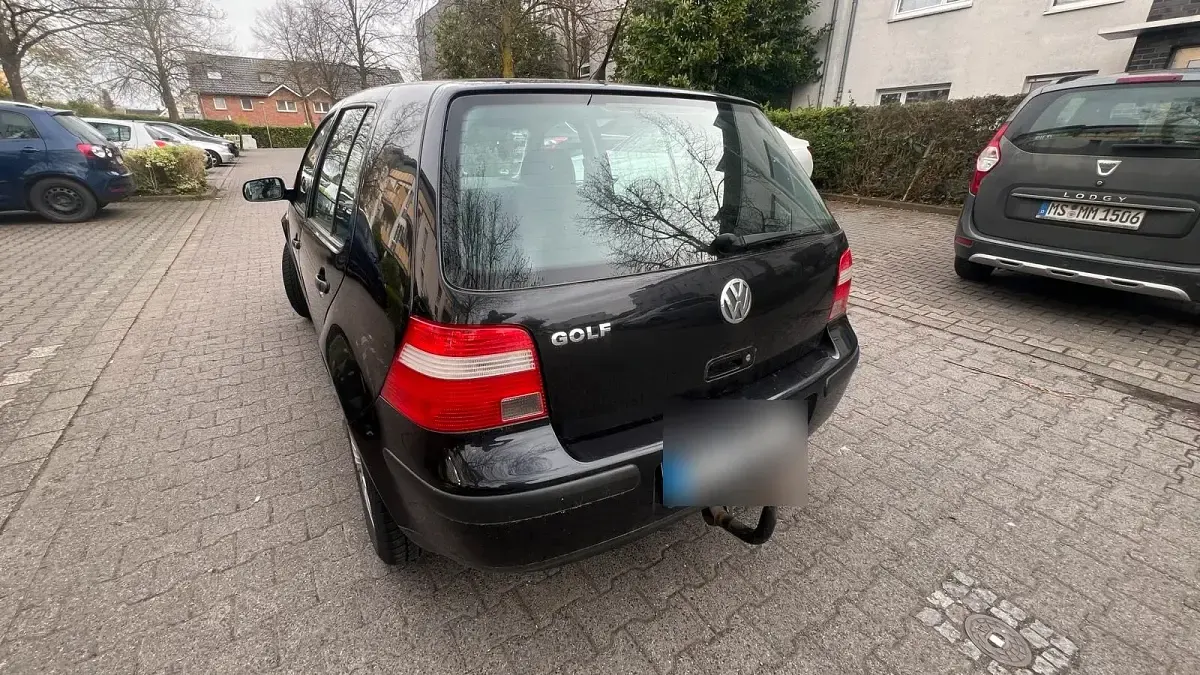 Gebraucht VW Golf IV 75 PS (55 kW) 2003 Schwarz Limousine