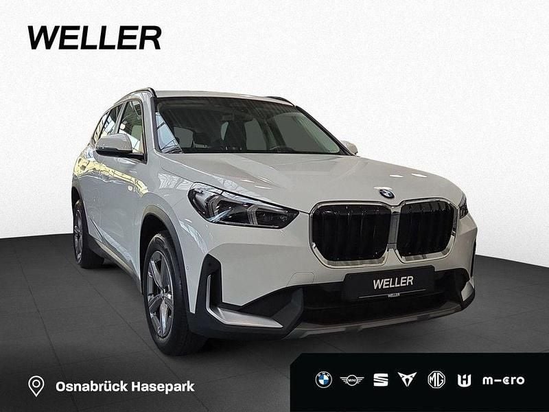 Weiß Gebraucht 2024 BMW X1 Shadowline SUV | 37.350 € (Fairer Preis) - Bild 1/4