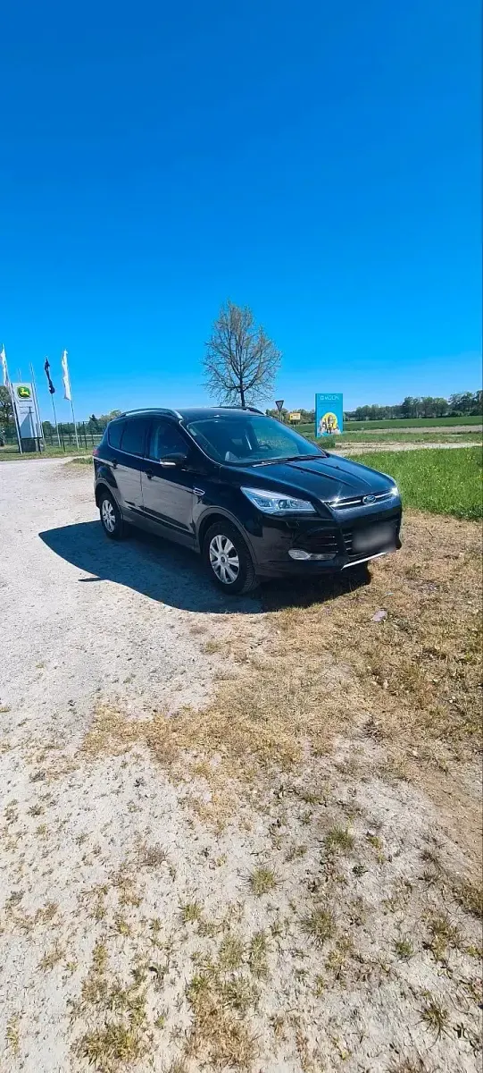 Second-hand Ford Kuga 150 CP (110 kW) 2015 Negru SUV