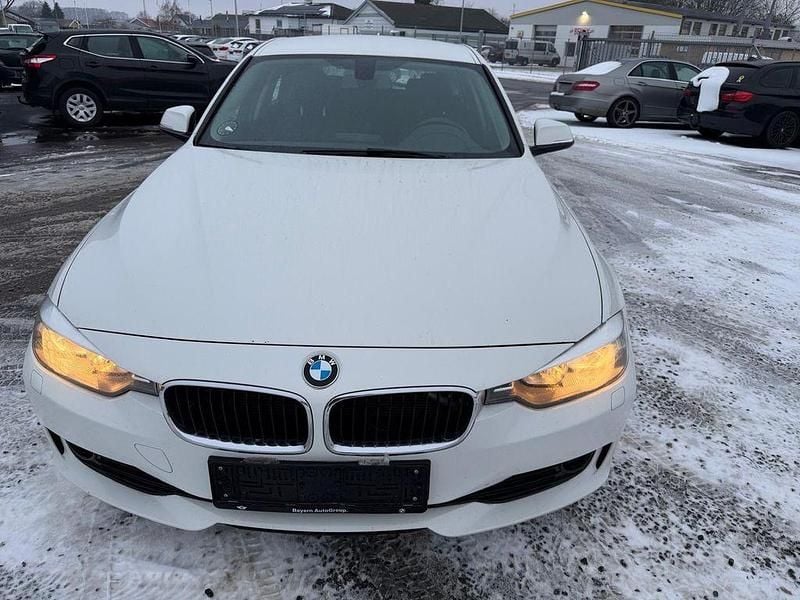 Weiß Gebraucht 2015 BMW 320 Kombi | 7.500 € (Superpreis) - Bild 1/4