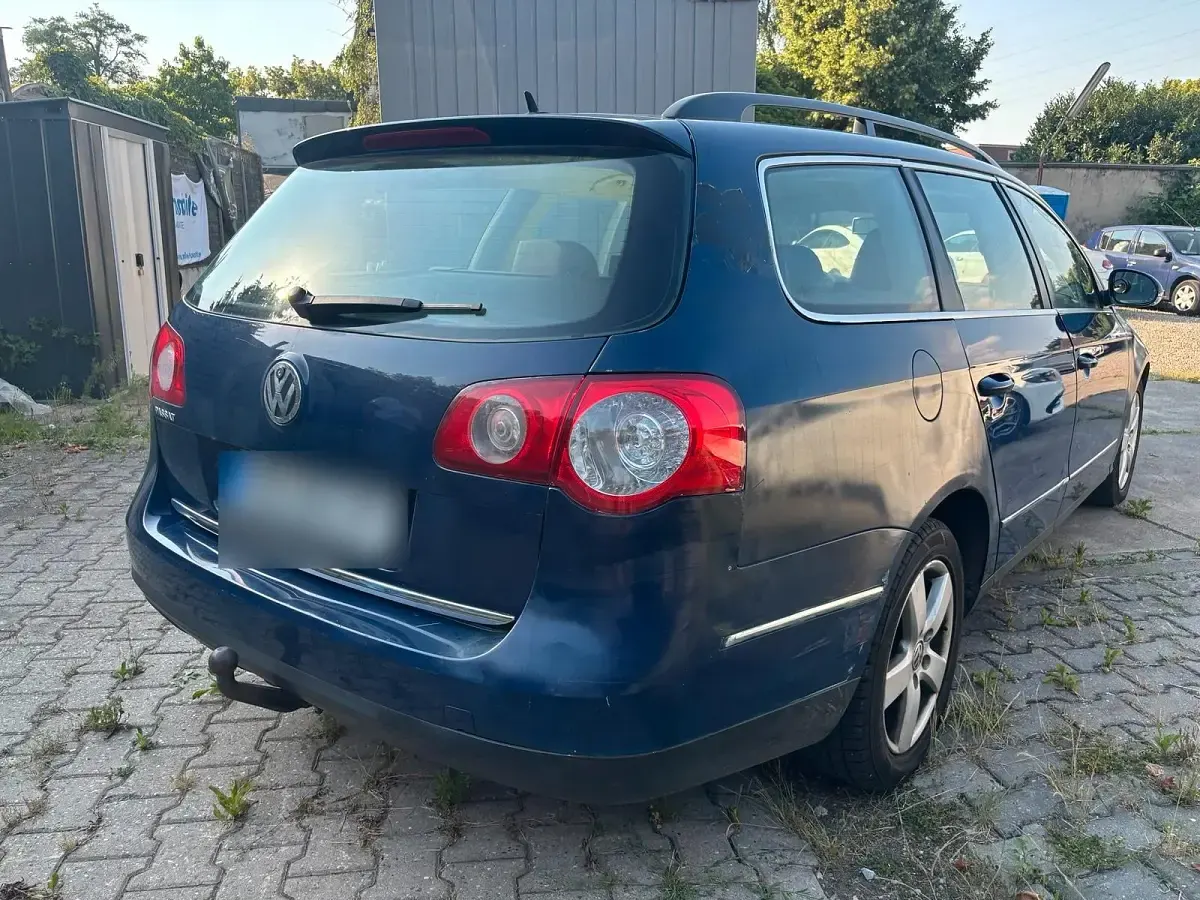 Gebraucht VW Passat 103 PS (75 kW) 2006 Blau Kombi