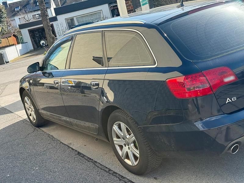Gebraucht Audi A6 177 PS (130 kW) 2006 Blau Kombi