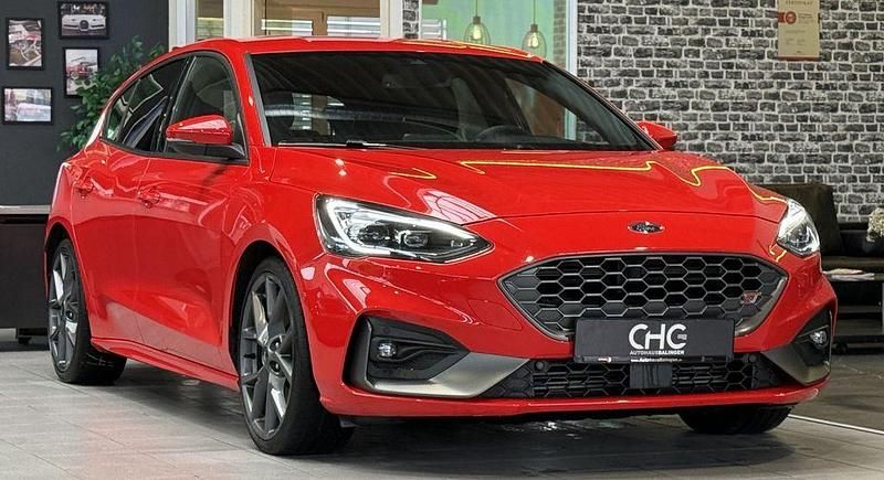 Gebraucht Ford Focus ST 280 PS (205 kW) 2020 Rot Limousine