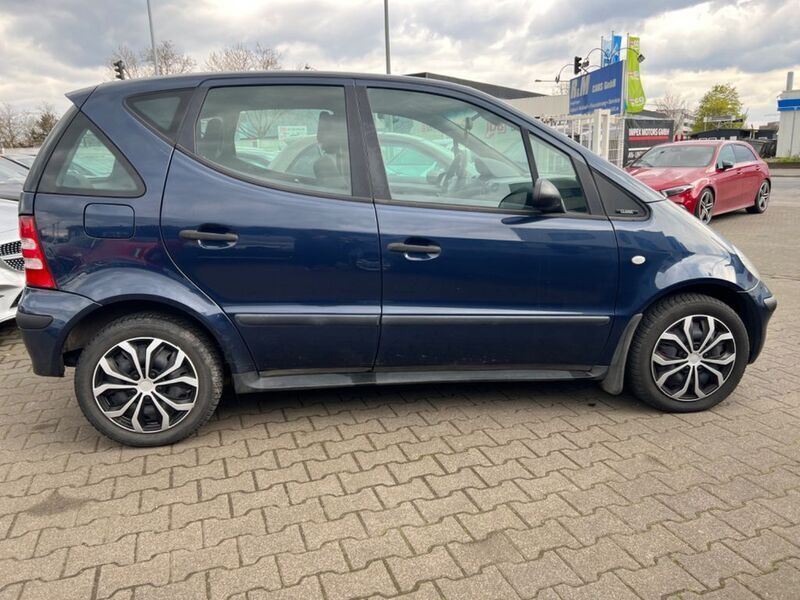 Gebraucht Mercedes A170 95 PS (69 kW) 2001 Blau Limousine