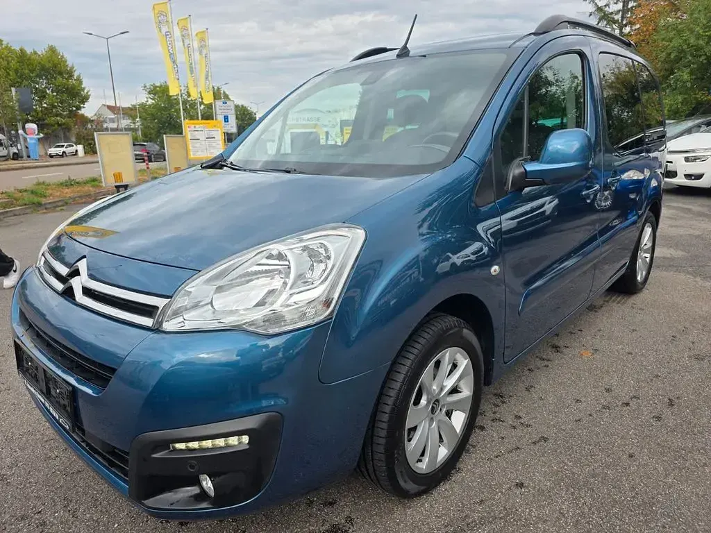 Gebraucht Citroën Berlingo Shine 120 PS (88 kW) 2017 Blau Van / Kleinbus