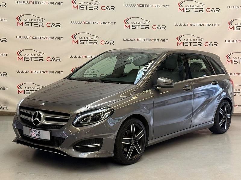 Gebraucht Mercedes B200 156 PS (114 kW) 2015 Grau Van / Kleinbus