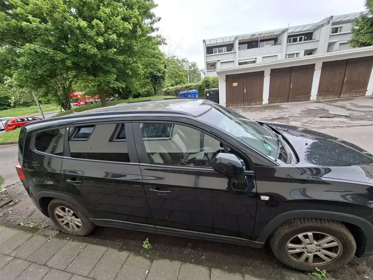 Gebraucht Chevrolet Orlando LT 141 PS (103 kW) 2011 Van / Kleinbus