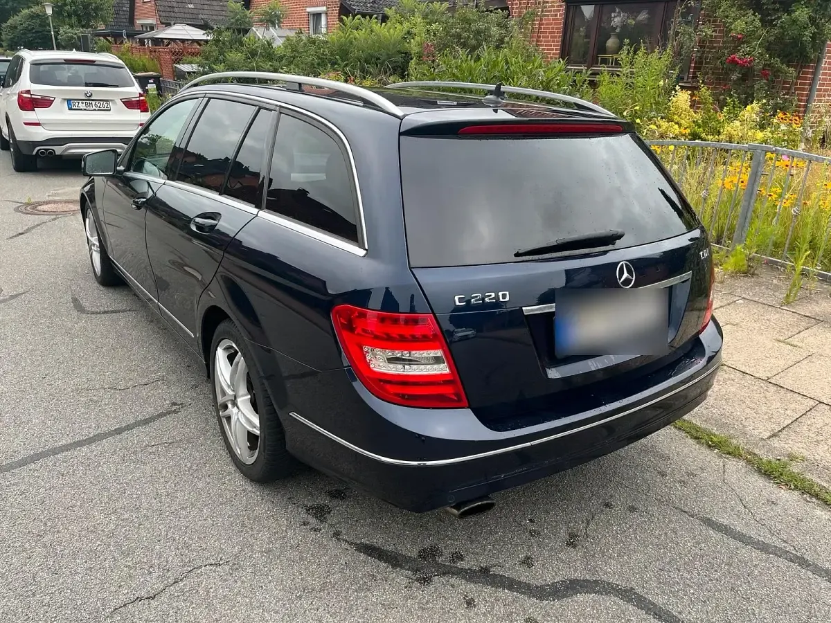 Gebraucht Mercedes C220 170 PS (125 kW) 2012 Blau Kombi
