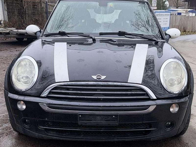 Usado Mini ONE 90 HP (66 kW) 2005 Preto Citadino