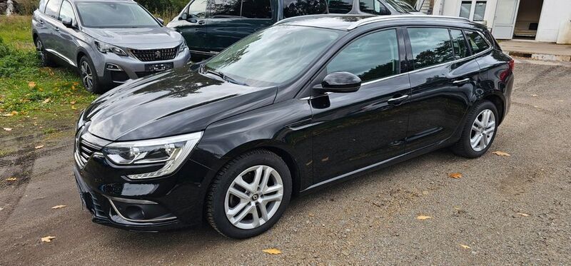 Schwarz Gebraucht 2018 Renault Mégane IV Business Limousine | 9.500 € (Superpreis) - Bild 1/4