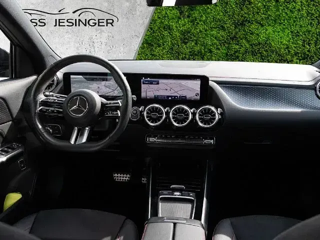 Gebraucht Mercedes EQA250 AMG line 139 kW (190 PS) 2025 Hightechsilber metallic SUV