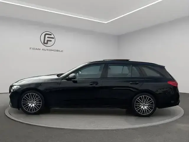Gebraucht Mercedes C220 AMG line 200 PS (147 kW) 2022 Schwarz/baltic black Kombi