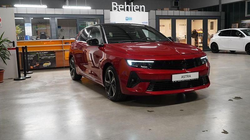 Gebraucht Opel Astra 136 PS (100 kW) 2024 Rot Limousine