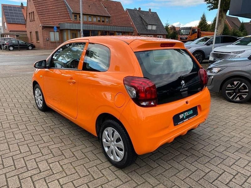 Gebraucht Peugeot 108 Active 72 PS (52 kW) 2021 Orange Kleinwagen