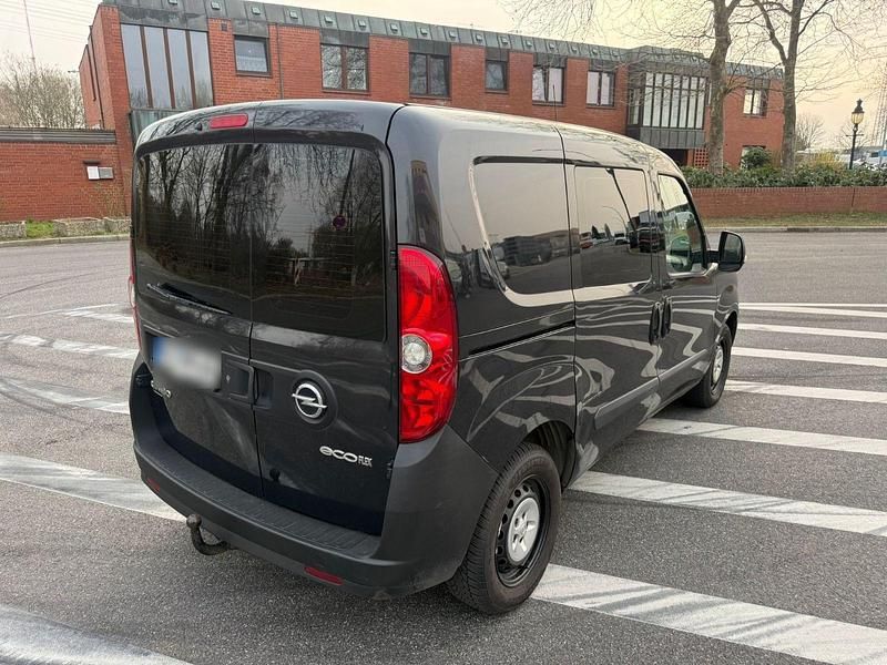 Gebraucht Opel Combo Selection 90 PS (66 kW) 2014 Schwarz Van / Kleinbus