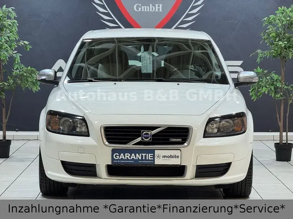 Używany Volvo C30 R-Design 101 KM (74 kW) 2009 Biały Hatchback