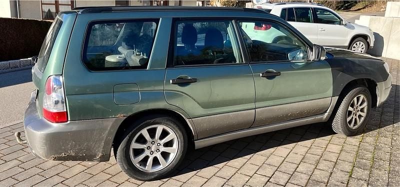 Gebraucht Subaru Forester 159 PS (116 kW) 2006 Grün SUV