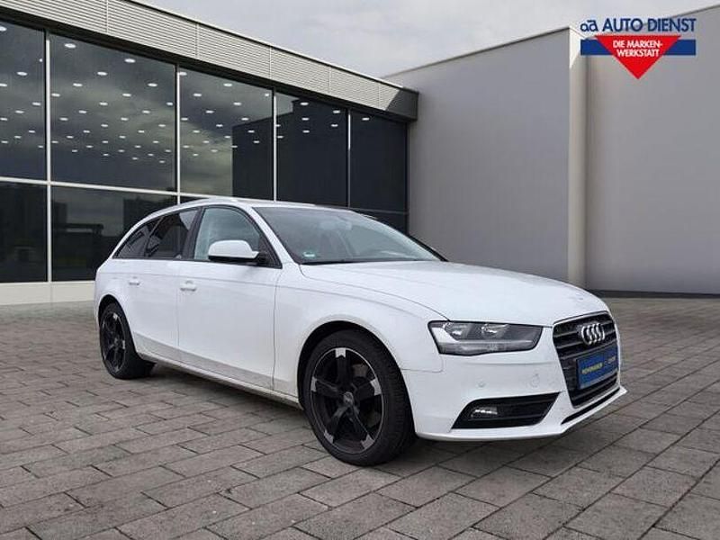 Weiß Gebraucht 2012 Audi A4 Attraction Kombi | 6.600 € (Superpreis) - Bild 1/4