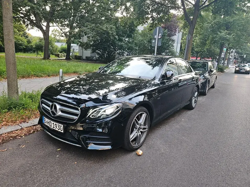 Gebraucht Mercedes E350 AMG line 286 PS (210 kW) 2018 Schwarz Limousine