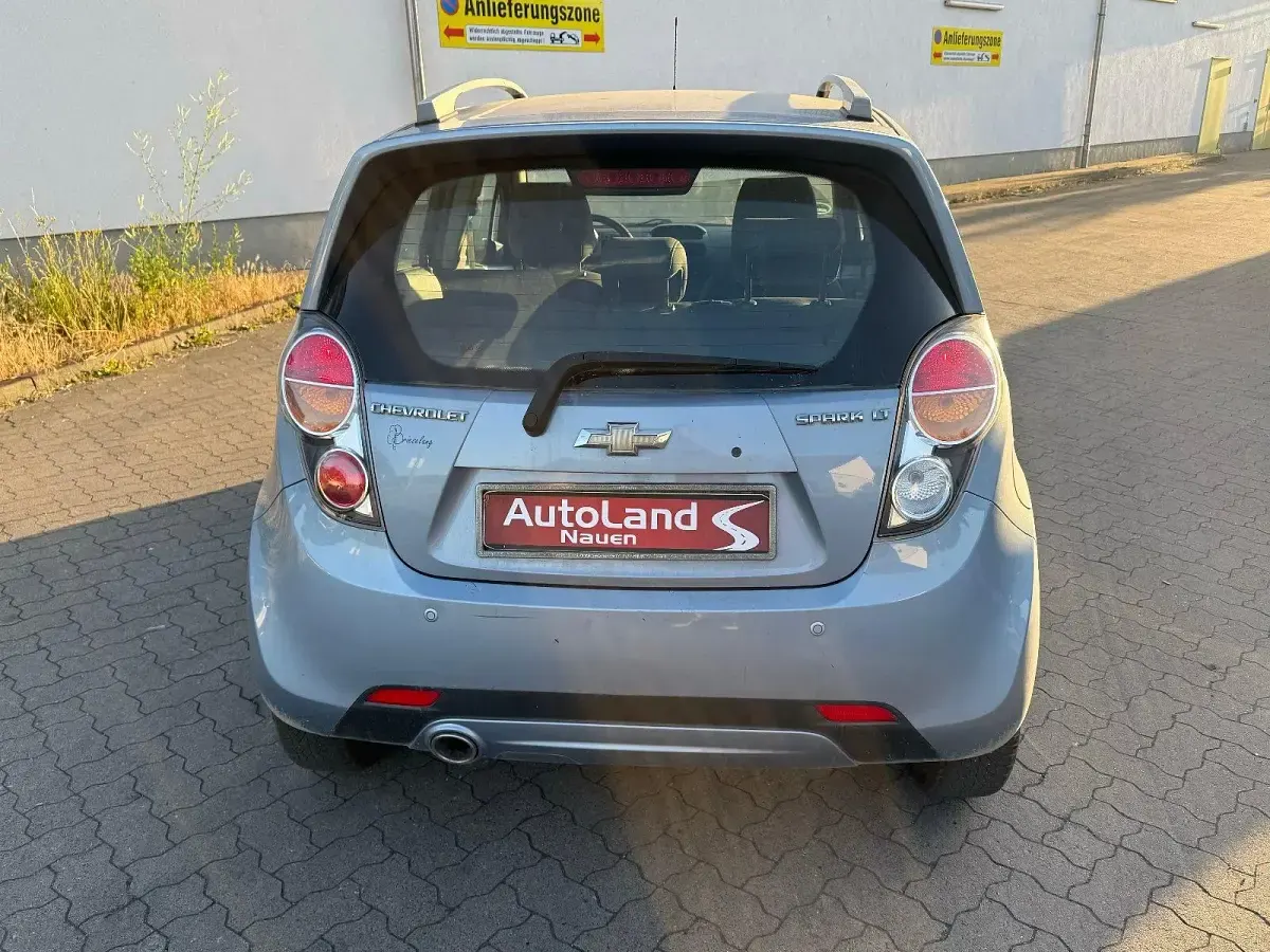 Gebraucht Chevrolet Spark 82 PS (60 kW) 2011 Blau Kleinwagen
