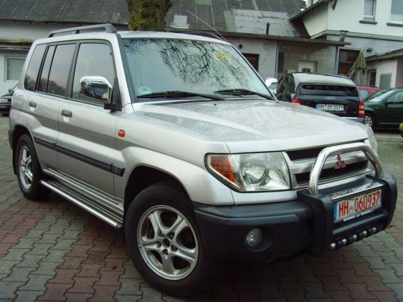 Mitsubishi pajero pinin 2001