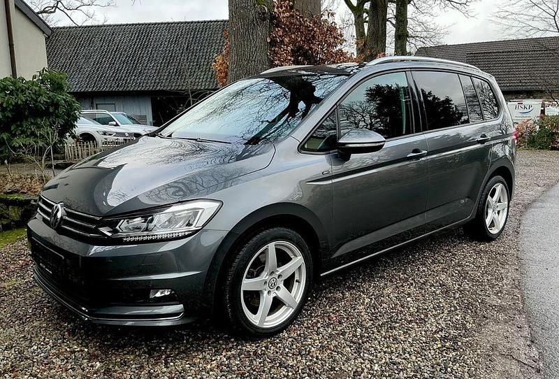 Gebraucht VW Touran Join 150 PS (110 kW) 2018 Grau Van / Kleinbus